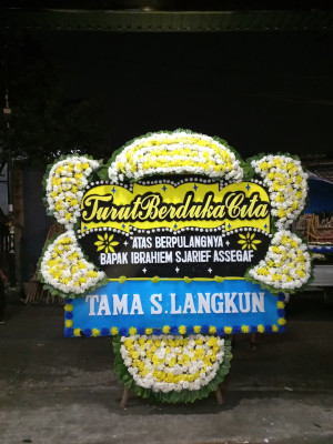 Papan Bunga Duka di Pulau Masela